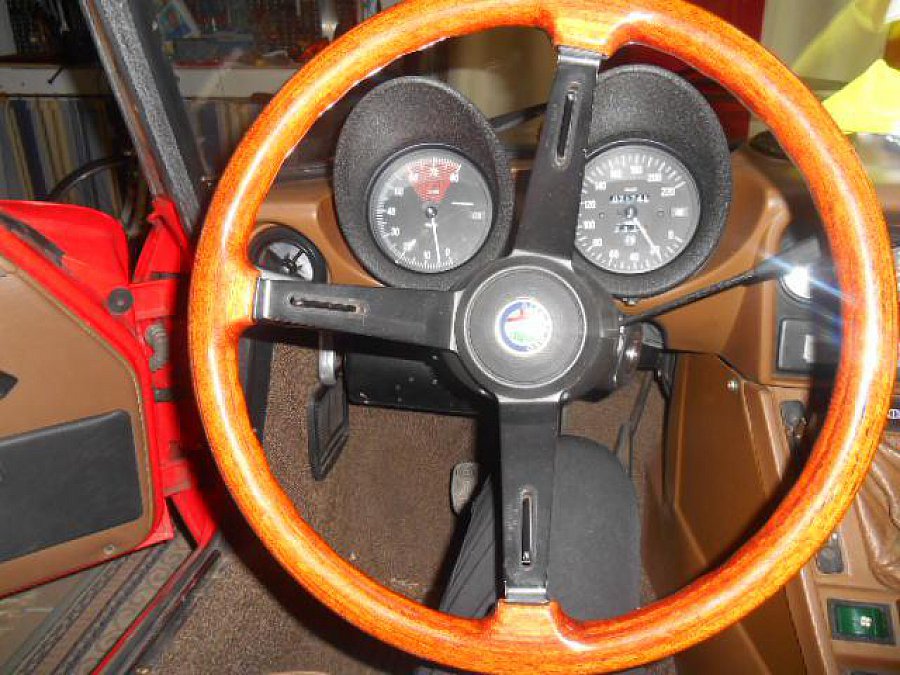 Alfa Romeo Spider 2000 Veloce Type 105 Cabriolet Rouge