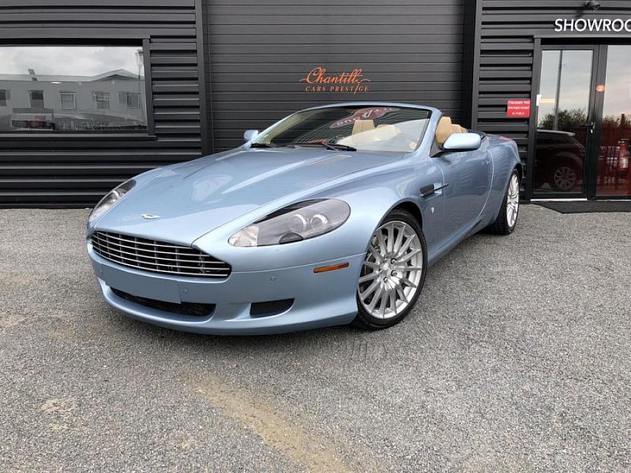 ASTON MARTIN DB9 Volante 450 ch TOUCHTRONIC 2 cabriolet Bleu clair occasion 63 000 € 54 500