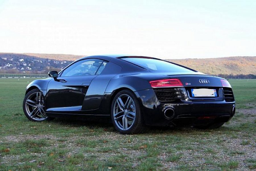 AUDI R8 I V8 4.2 FSI Quattro 430ch coupé Noir occasion 84 800 € 29 800 km vente de voiture