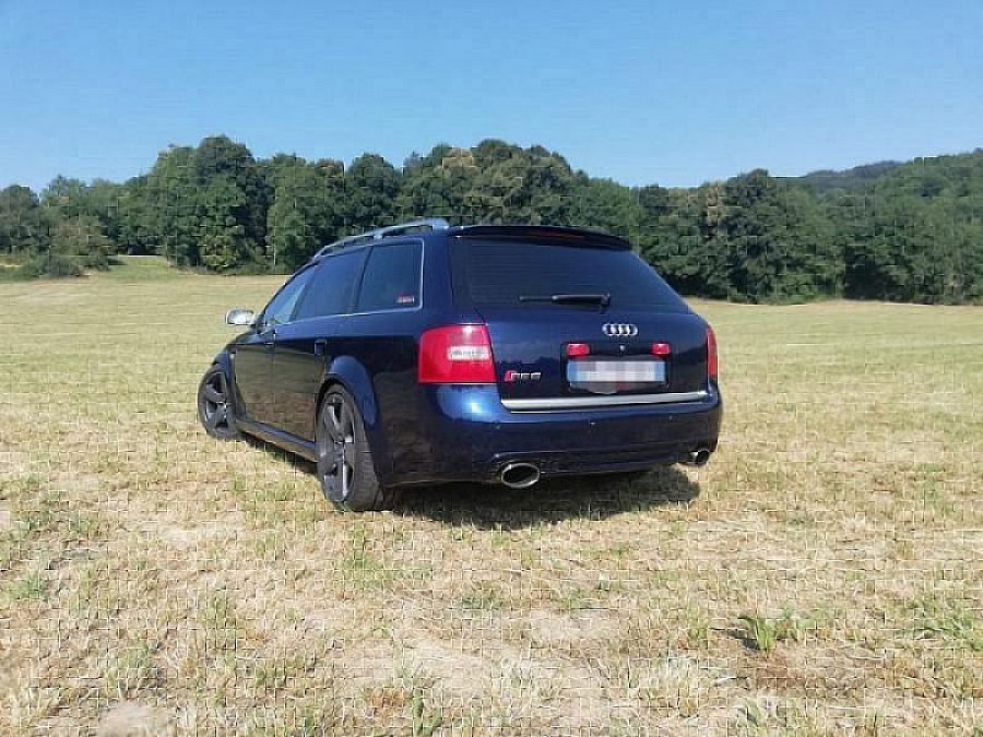 AUDI RS6 C5 Avant 4.2 V8 Quattro 450ch quattro break Bleu occasion 19 900 € 148 000 km