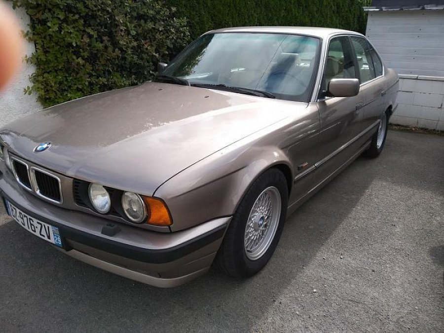 BMW SERIE 5 E34 530i V8 218ch Luxe individal berline occasion - 7 000 ...