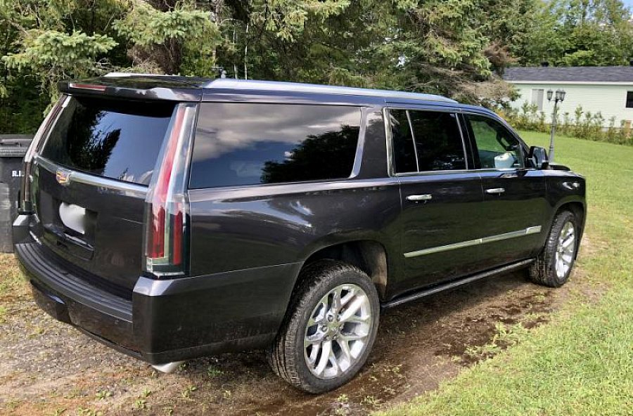 CADILLAC ESCALADE III 6.2 V8 420