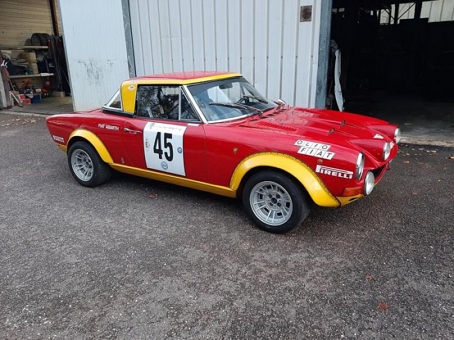 FIAT 124 I Spider 1.8L Abarth (Serie 3 -CSA) Gr 4 compétition Rouge occasion - 65 000 €, 25 000 km
