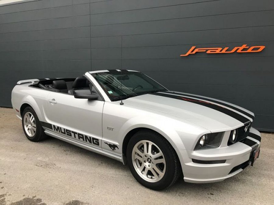 FORD MUSTANG V (2005-14) Serie 1 GT cabriolet Gris occasion - 26 990 €, 103 251 km