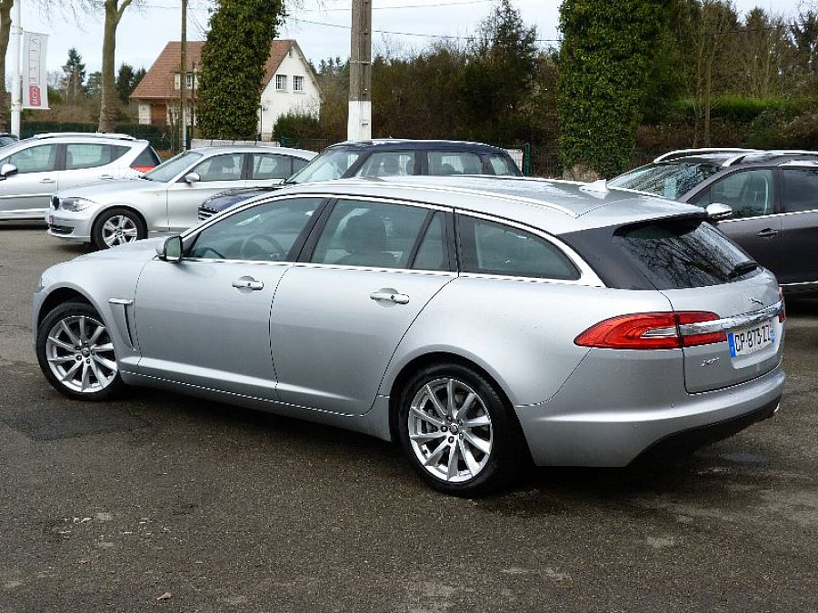 JAGUAR XF SPORTBRAKE I 2.2 D 200 ch LUXE PREMIUM break occasion 30 790 € 36 500 km vente