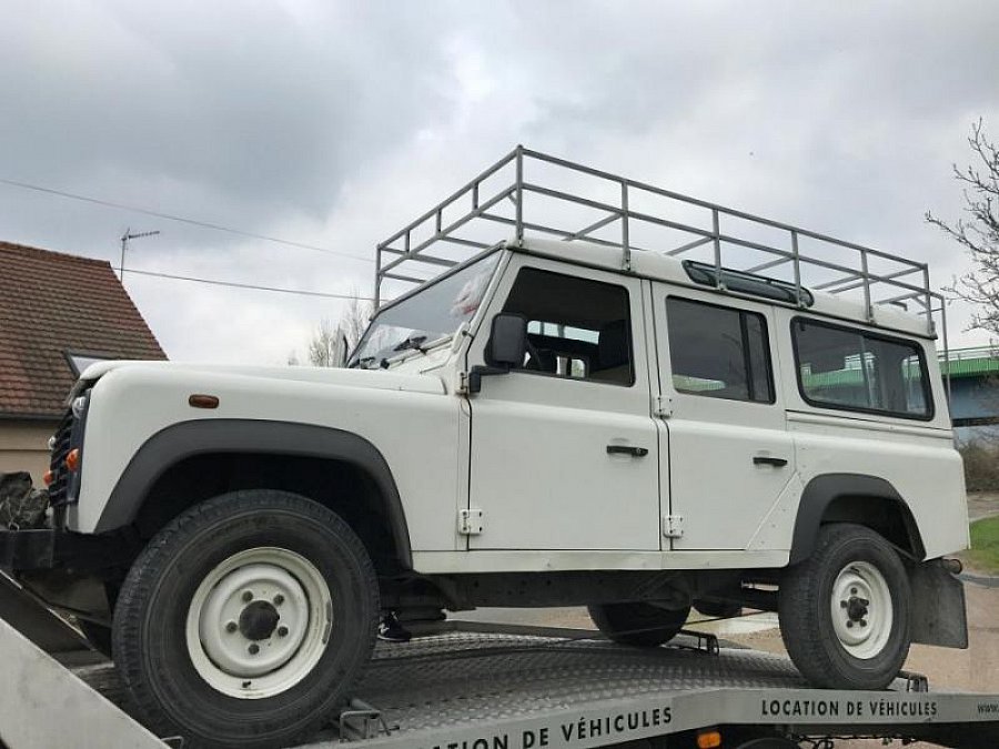 LAND ROVER DEFENDER IV 110 Station Wagon 4x4 Blanc occasion 19 400 € 116 400 km vente de