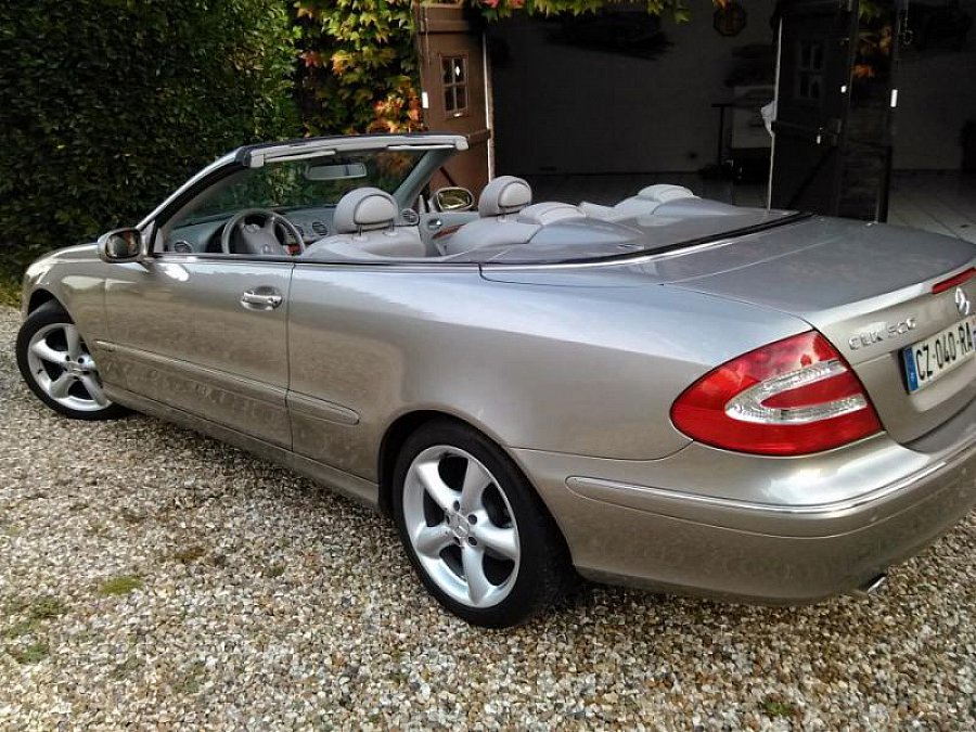 MERCEDES CLASSE CLK Cabriolet A208 320 Elegance cabriolet Gris clair occasion 15 800 € 79