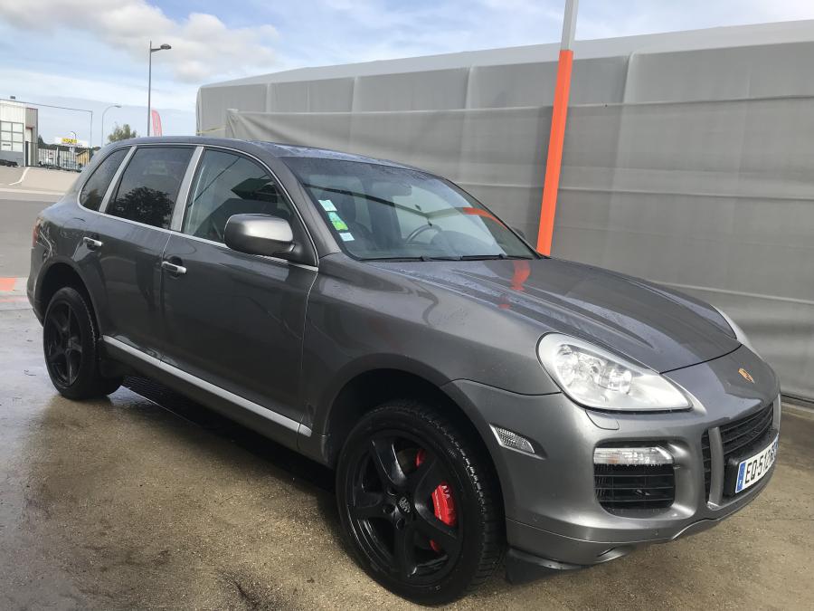 PORSCHE CAYENNE I (957) Turbo 4.8 V8 SUV Gris occasion 26 500 € 152