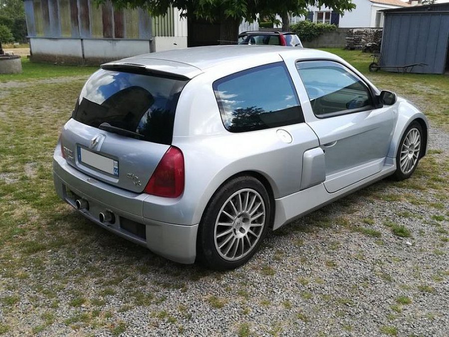 RENAULT CLIO II RS V6 3.0i 230ch coupé Gris clair occasion