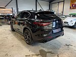 ALFA ROMEO STELVIO 2.0 Turbo Q4 280 ch SUV Noir occasion - 23 900 €, 159 845 km