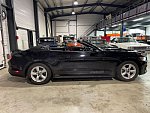 FORD MUSTANG VI (2015 - 2022) V6 cabriolet Noir occasion - 35 900 €, 71 548 km