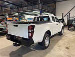 ISUZU D-MAX 3 1.9 4X4 N57 MT pick-up Blanc occasion - 33 900 €, 2 451 km