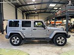 JEEP WRANGLER JK 2.8 CRD 200 FAP UNLIMITED SPORT 4x4 Gris occasion - 39 900 €, 106 215 km