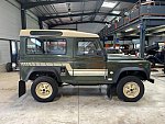 LAND ROVER DEFENDER 1 90 Hard Top TURBO D 4x4 Vert occasion - 19 900 €, 146 758 km